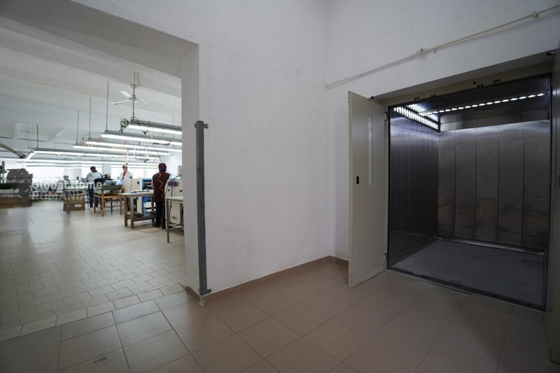 Macin, Tulcea, platforma comercial/ industriala cu venit activ
